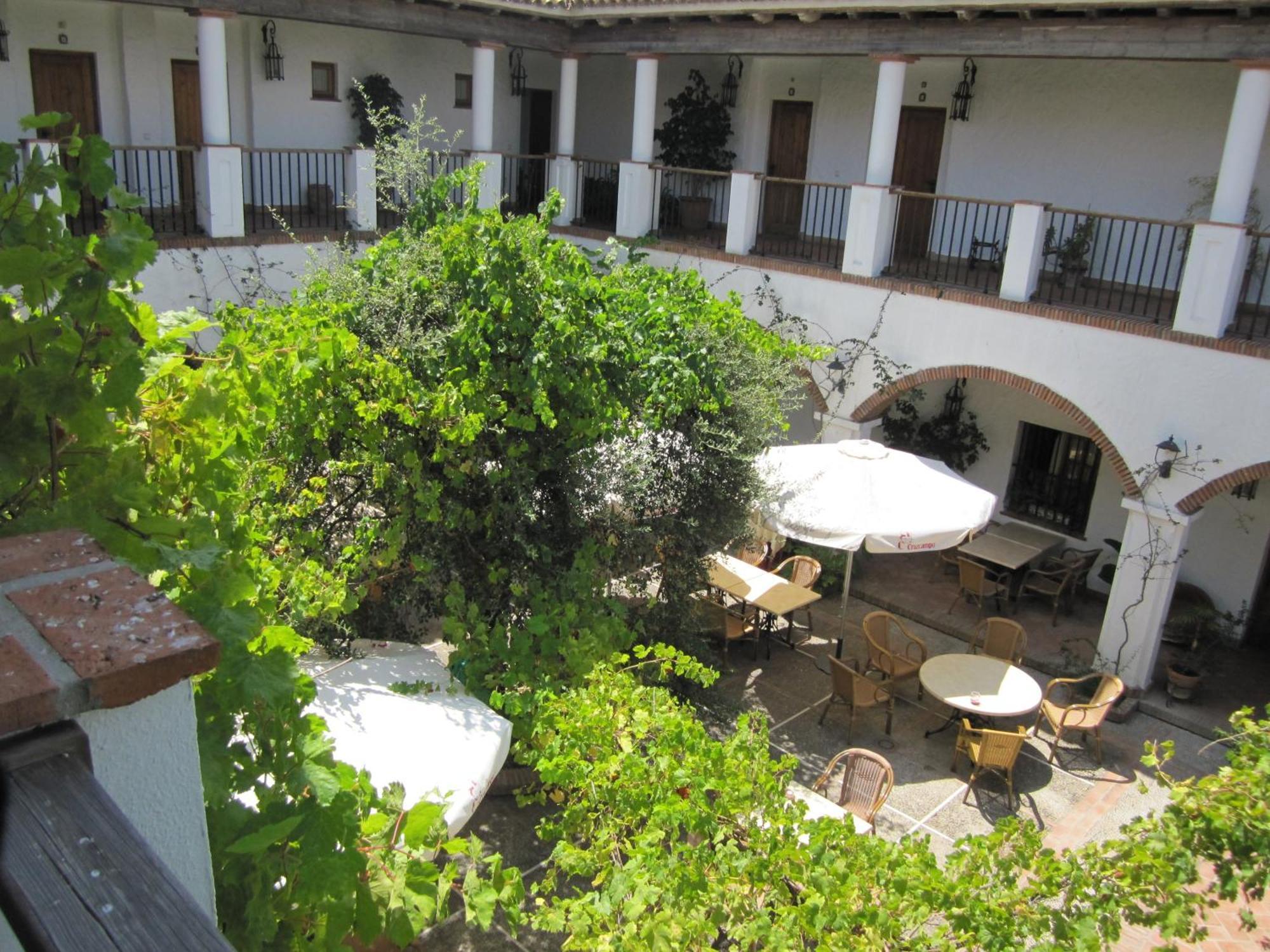 Hotel Cortijo Las Grullas Benalup-Casas Viejas ภายนอก รูปภาพ